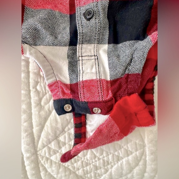 Baby Gap Bodysuit - Picture 3 of 3